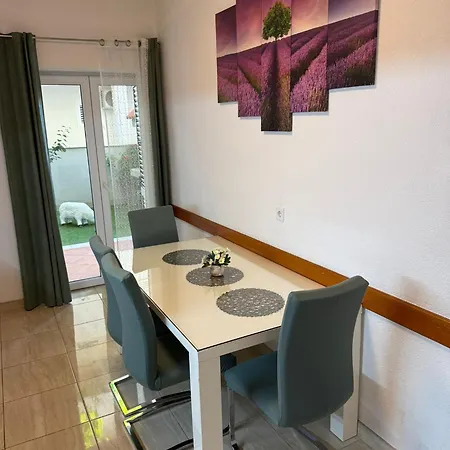 Appartamento Sea Life With Terrace And Barbecue